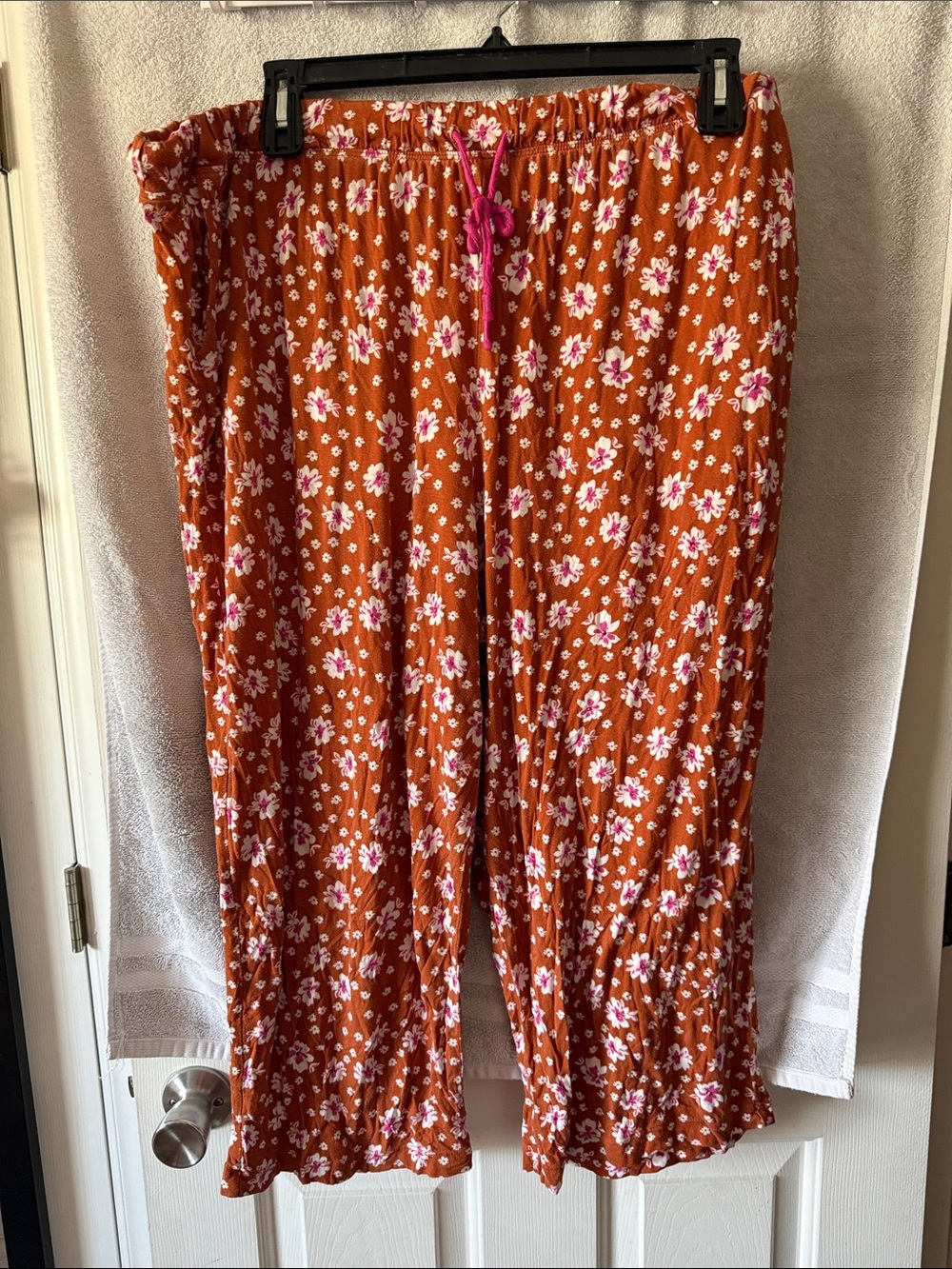 Women's Rust Floral Pull-On Pajama Pants with Pink Accents
